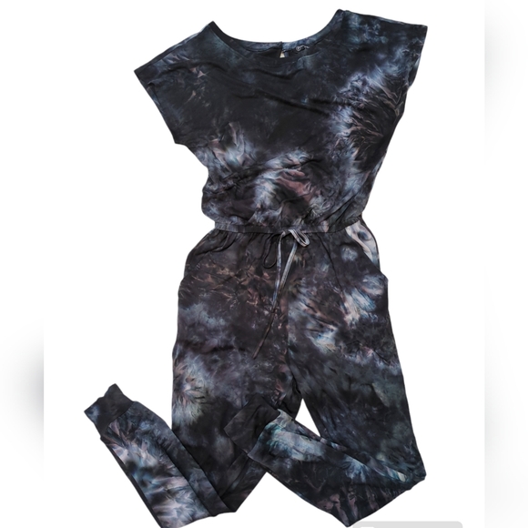 Off the Shoulder Romper, Tie Dye Jumpsuit Elastic Waist Small, Pockets, Stretchy - Picture 1 of 8